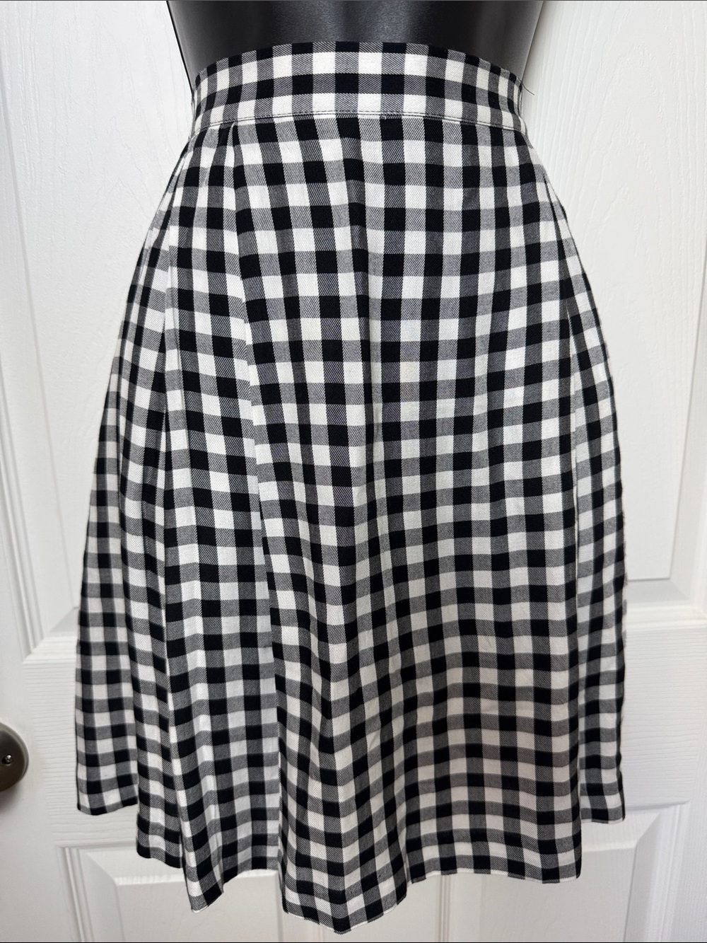 1. STATE 100% Rayon Black & White Lightweight Summer Skirt w/pockets Sz M